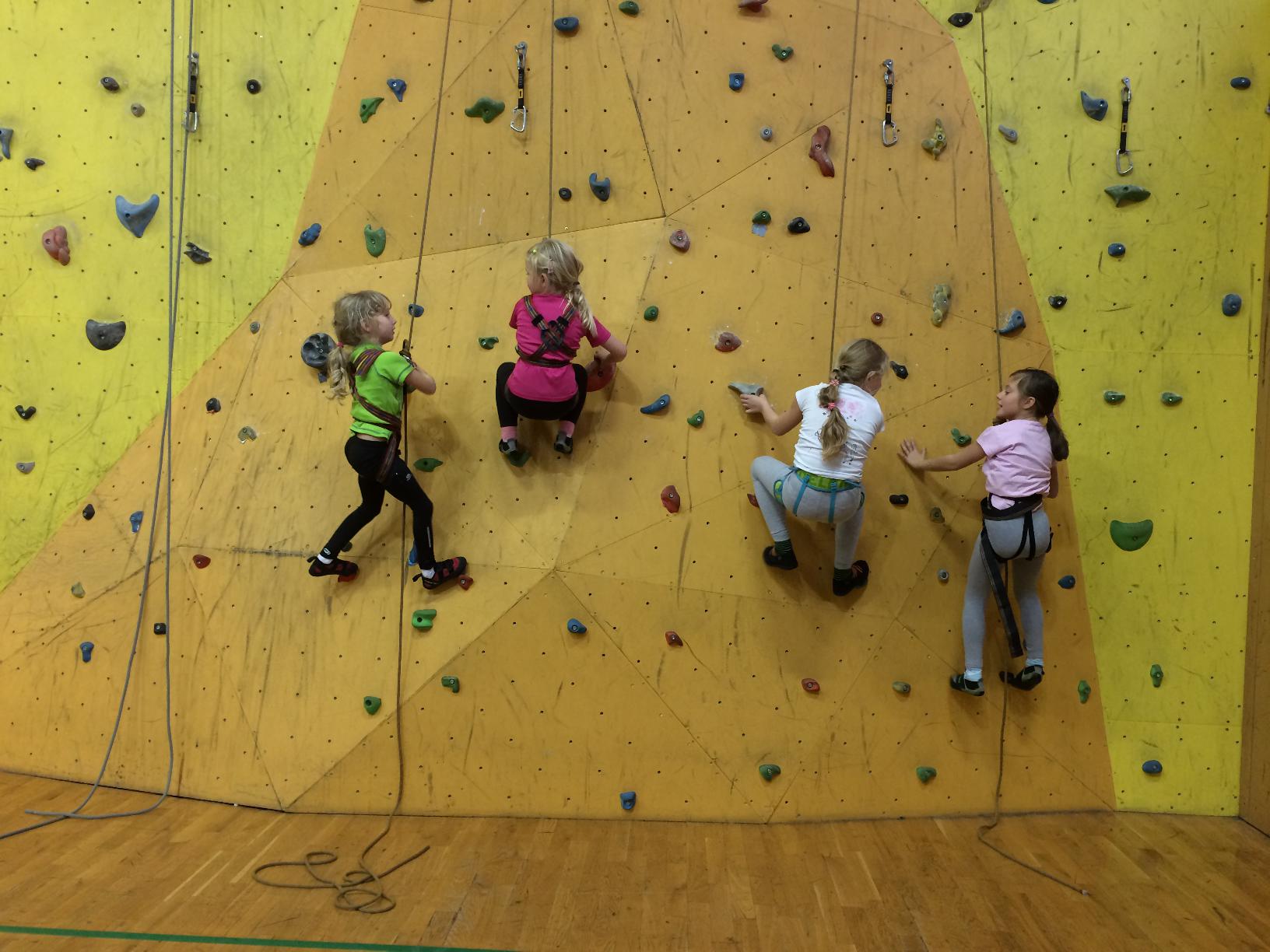 NÁHRADA Horokroužek